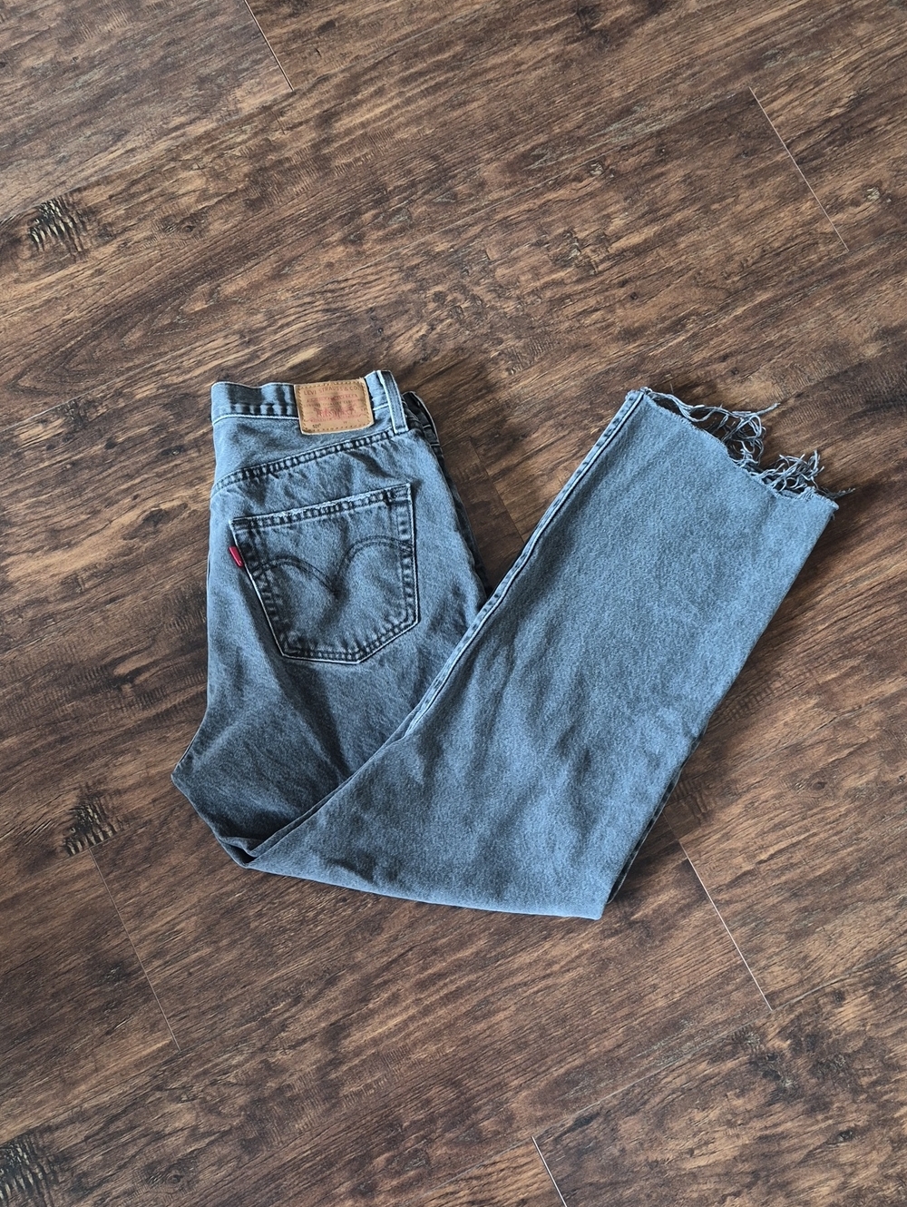 Levi 501 Grey Denim Jeans - Casual Everyday Style Size 30